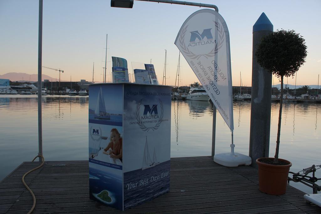 Catamarano Mauticat Hotel Pescara Buitenkant foto