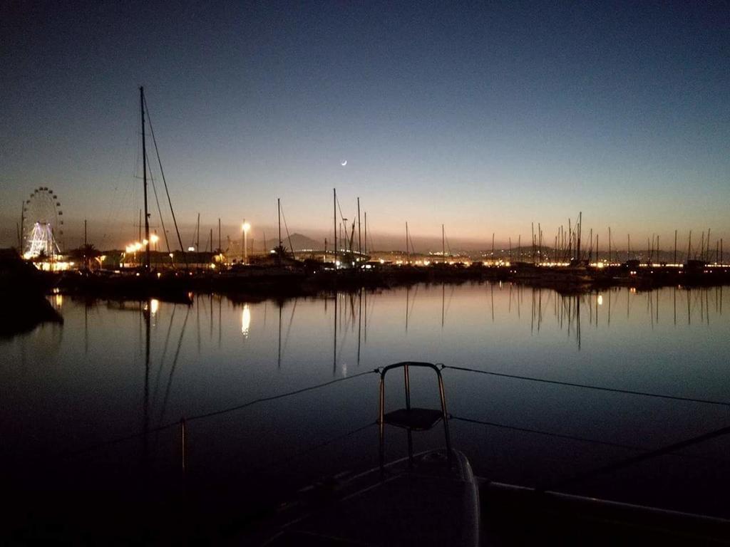 Catamarano Mauticat Hotel Pescara Buitenkant foto