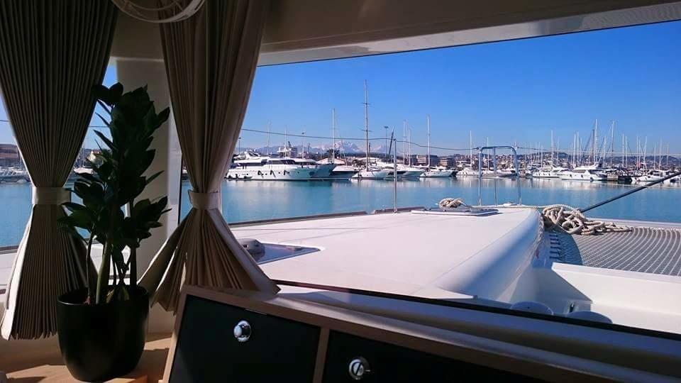 Catamarano Mauticat Hotel Pescara Buitenkant foto